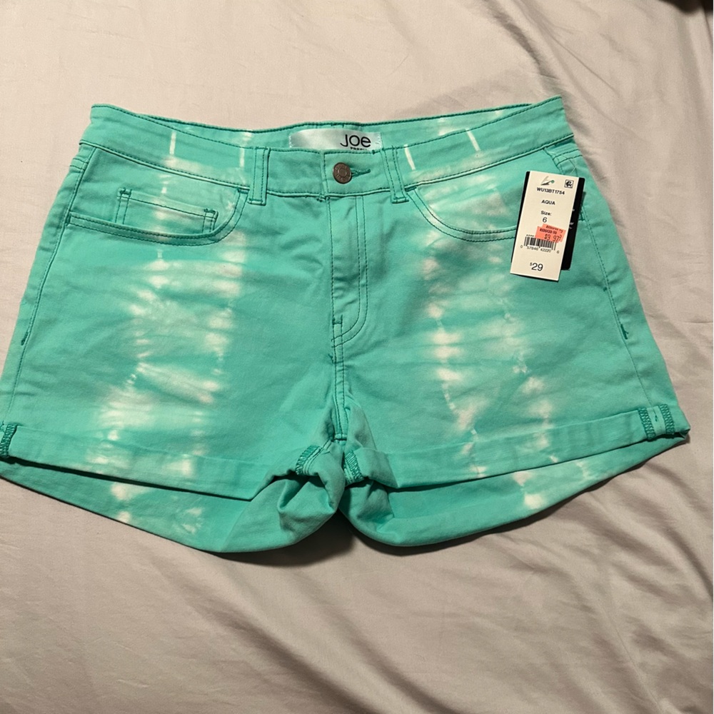 Joe Fresh Women’s Green and White Tie Dye Shorts